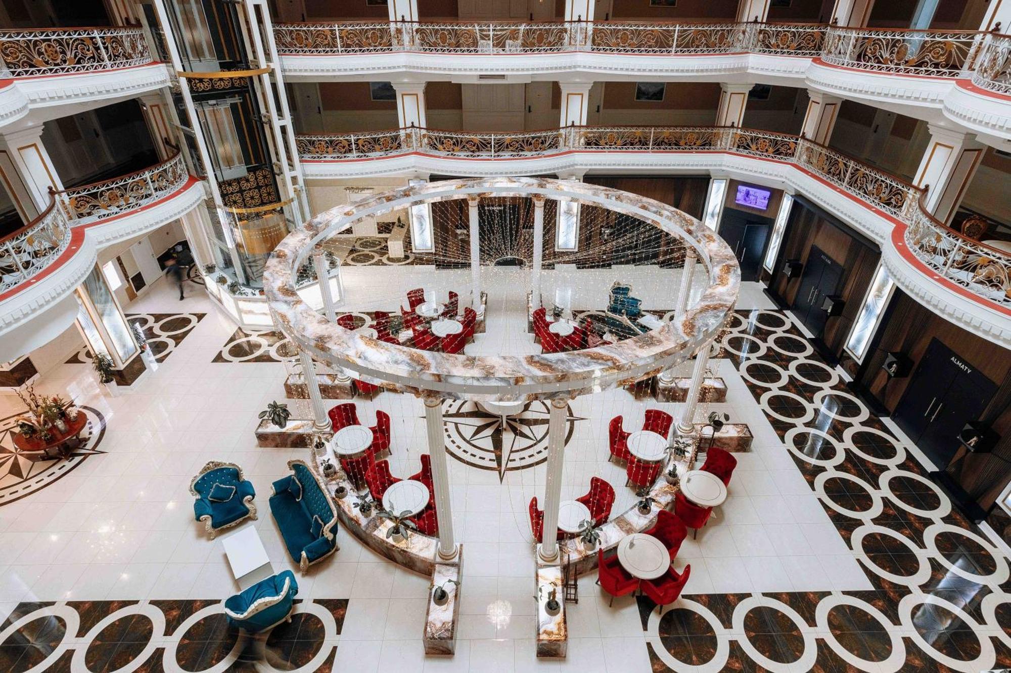 Ramada By Wyndham Shymkent Hotell Eksteriør bilde